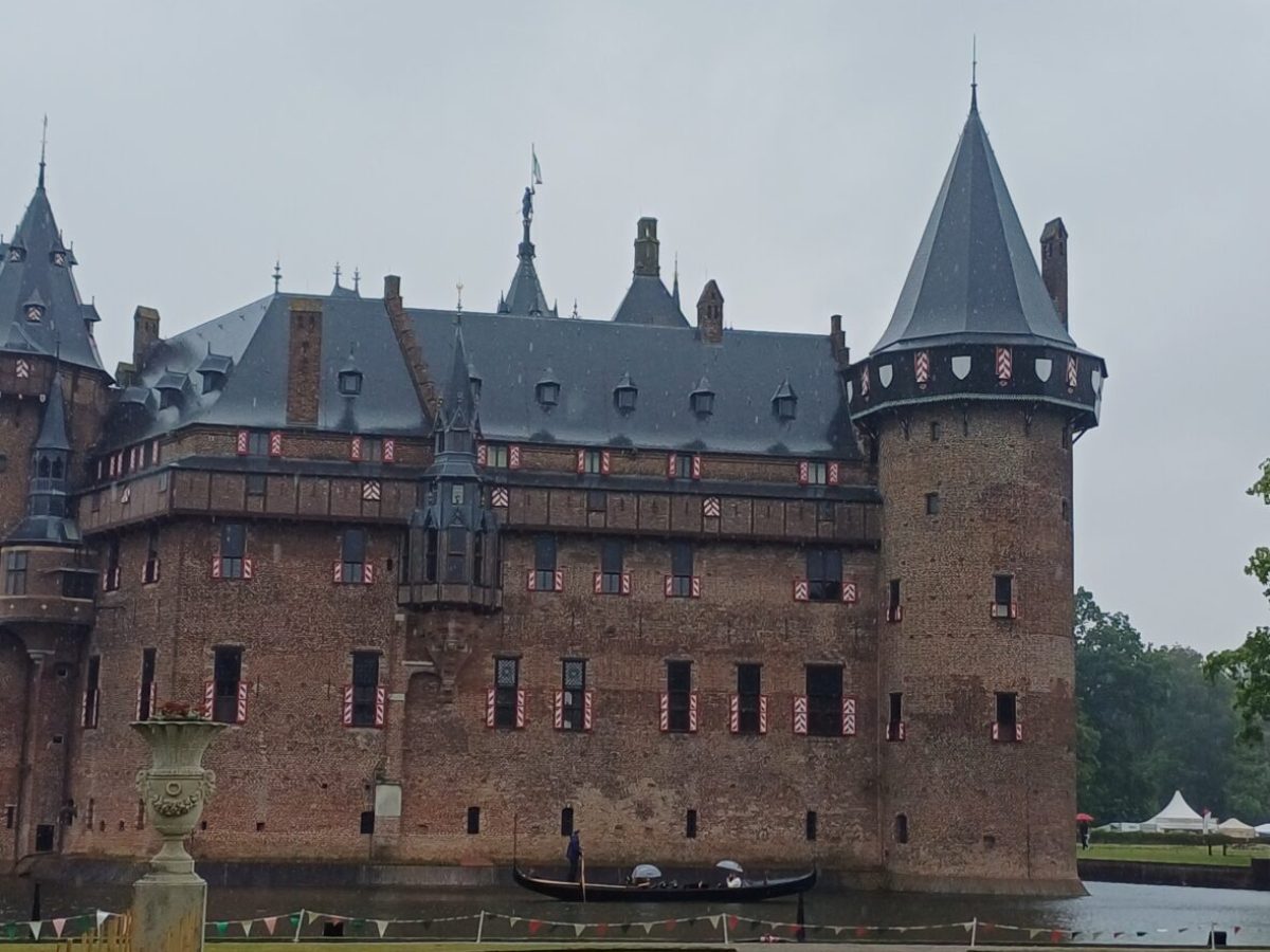 Caroline Pinter Expat coaching Kasteel de Haar Castle